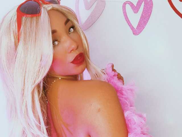 Photo of the profile kylieboobs24