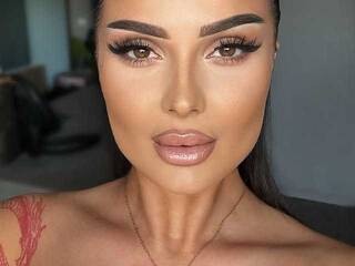 Erotic video chat KylieSpicey