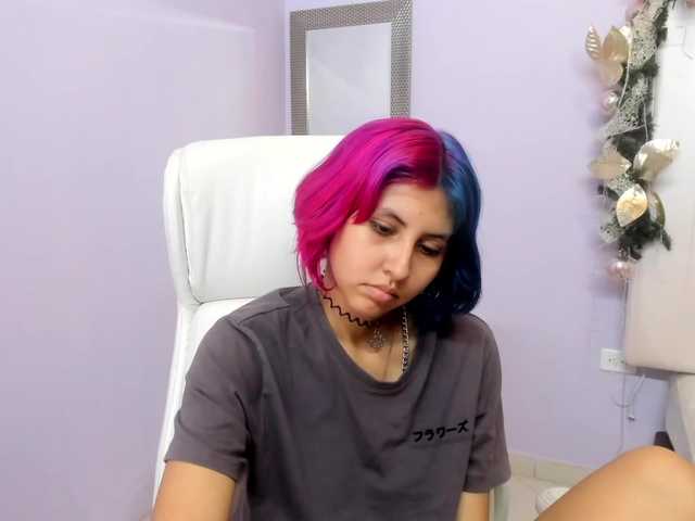 Broadcast screenshots kyra-wayne