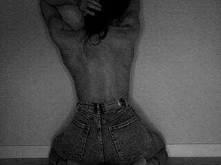 Erotic video chat L-o-l-ita