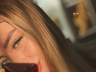 Erotic video chat La1aland