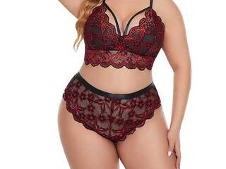 Erotic video chat Lacy-Lips