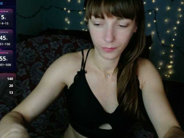 Welcome to my chat room! Feel free to say hi 😊