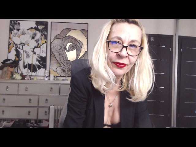 Broadcast screenshots LadyAnais