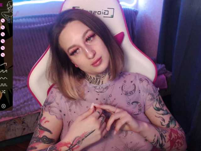 Broadcast screenshots LadyMoonLight