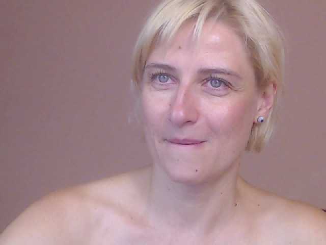 Photos LadyyMurena Hello guys!Show tits here for 30 tok,pink pussy for 50,all naked -90,hot show in pvt or in group or in pvt