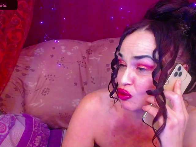 Broadcast screenshots hotzlata