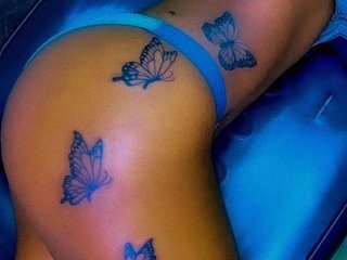 Erotic video chat LalaKisses