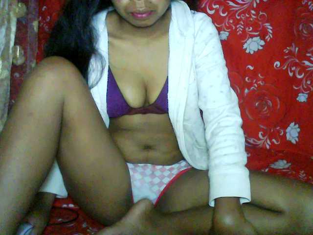 Broadcast screenshots Larah-