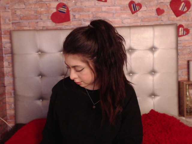 Broadcast screenshots LATIN-QUEENN