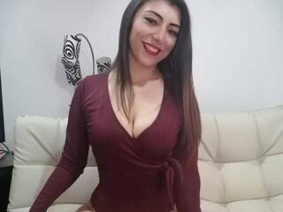 Erotic video chat LatinQueen69