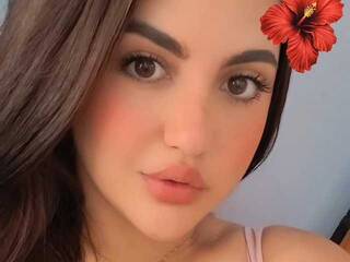 Erotic video chat laura-hot19