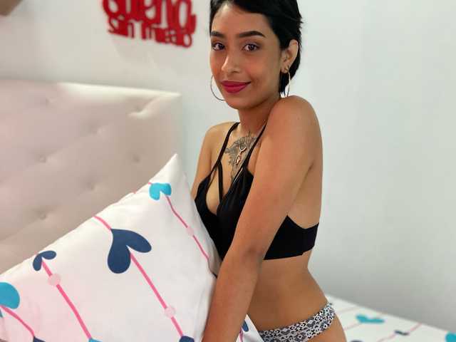 Erotic video chat lauramoon01