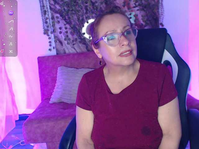 Broadcast screenshots laurengray