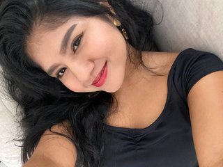 Erotic video chat Layla-mml
