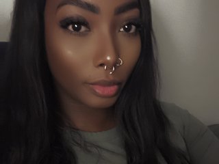 Erotic video chat LaylaAriana