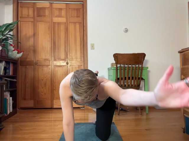 Photos LeahWilde Yoga time!- keep in mind lurkers will be banned, if you can't tip you can't stay