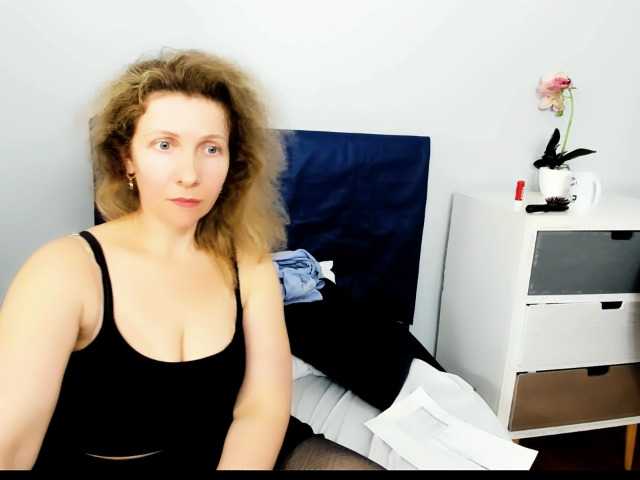 Broadcast screenshots LeaModel