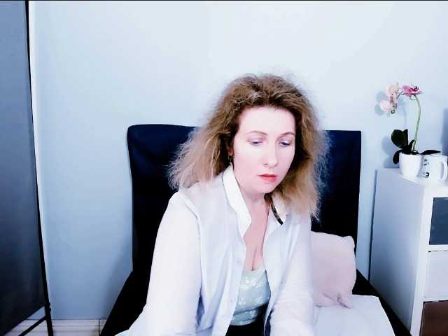 Broadcast screenshots LeaModel