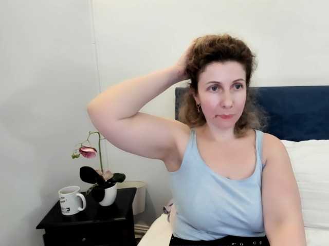 Broadcast screenshots LeaModel