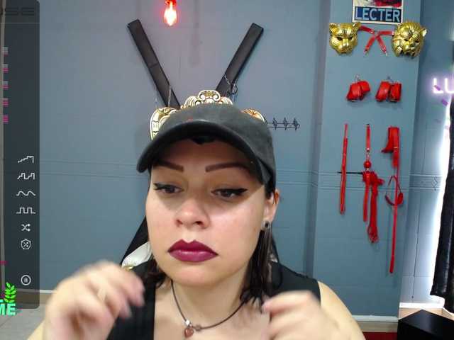 Broadcast screenshots Leia-bennet