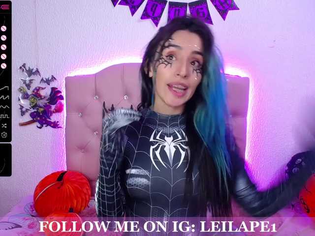 Broadcast screenshots leila-sara