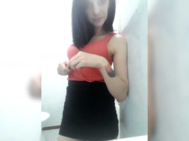 Broadcast screenshots Leila45