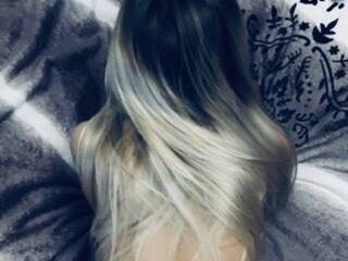 Erotic video chat LeilaBlonde