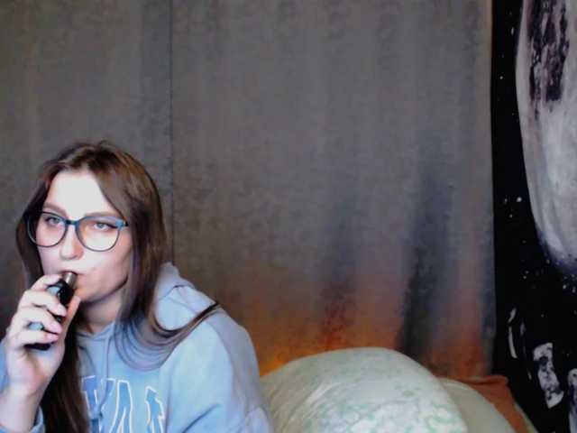 Broadcast screenshots LeilaBoom