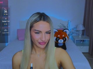 Erotic video chat LeilaFlower