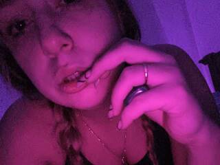 Erotic video chat LekaAlena