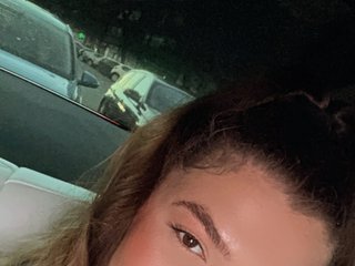 Erotic video chat Leslie08