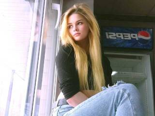 Erotic video chat LetsRight