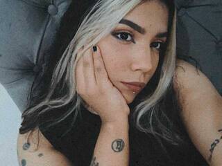 Erotic video chat LetyLopez