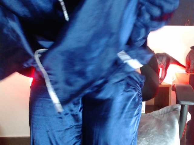 Broadcast screenshots levy-pretty