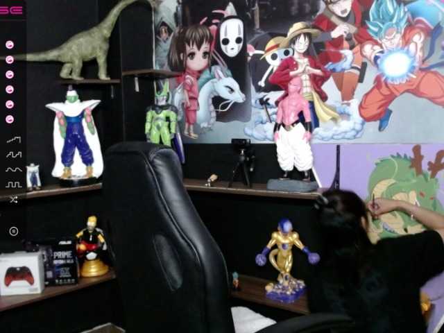 Broadcast screenshots levy-pretty