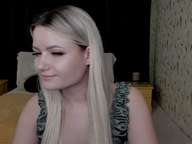 Broadcast screenshots LexiLure