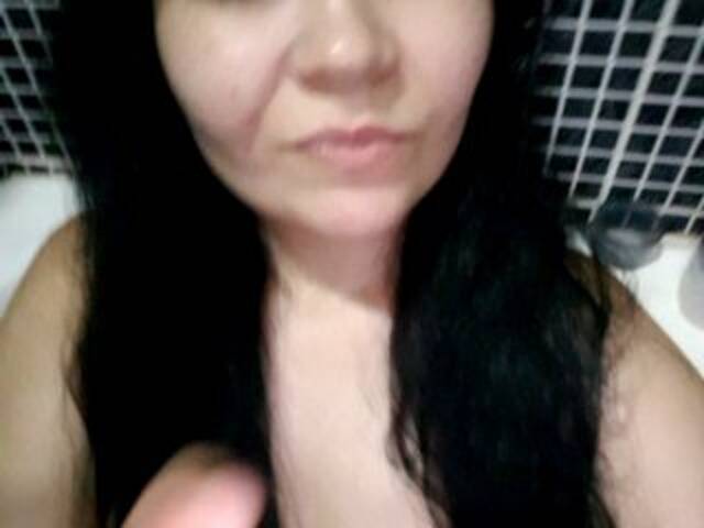 Broadcast screenshots leyla77l