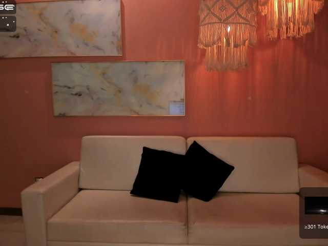 Broadcast screenshots LeylaClinton