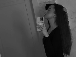 Erotic video chat LiaDark