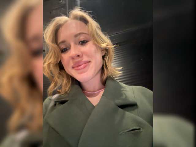 Broadcast screenshots LiiBaby