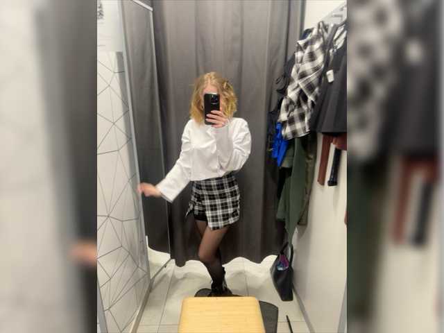 Broadcast screenshots LiiBaby