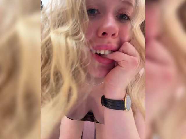 Broadcast screenshots LiiBaby