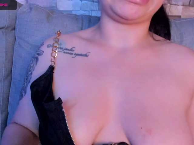 Photos Lila-Sweeden I feel a little lonely, want to make me company? GOAL: Blowjob + Saliva on boobs
