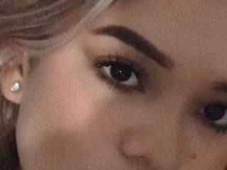 Erotic video chat lilith-petit1