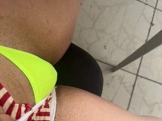 Erotic video chat LillyAndrezza66