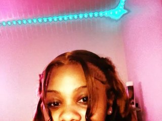 Erotic video chat LillyGoddess