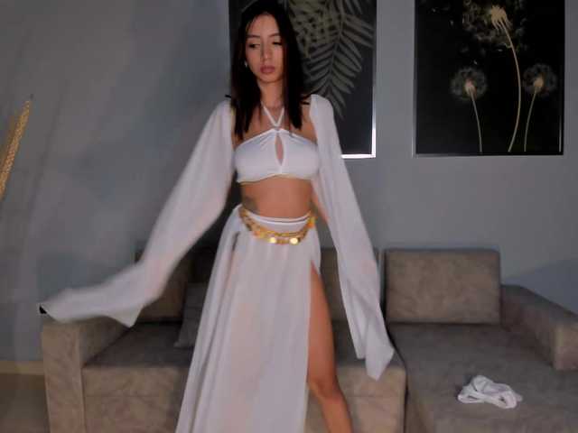 Broadcast screenshots LillyThomps