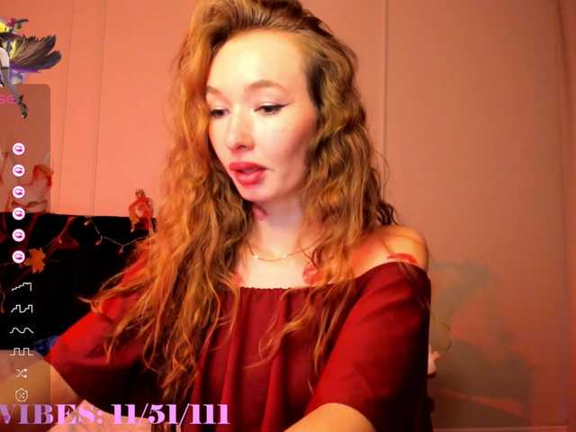Photos Lina-Kim welcome to my room, dear friends, i am new model and ready to have some fun with you, make my show going sexy by tipping :) also i like JOi, CEI and SPH sometimes, and submissive roleplays!