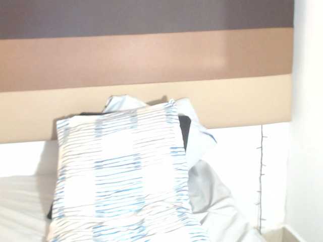 Broadcast screenshots Lia-Lane